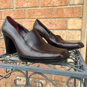 Nine West Burgundy Loafer Heels Size 8M